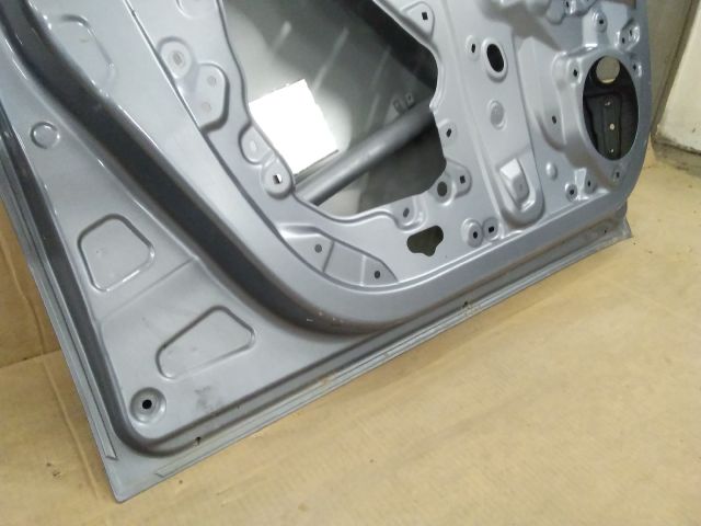 bontott TOYOTA AYGO Bal első Ajtó (Üres lemez)