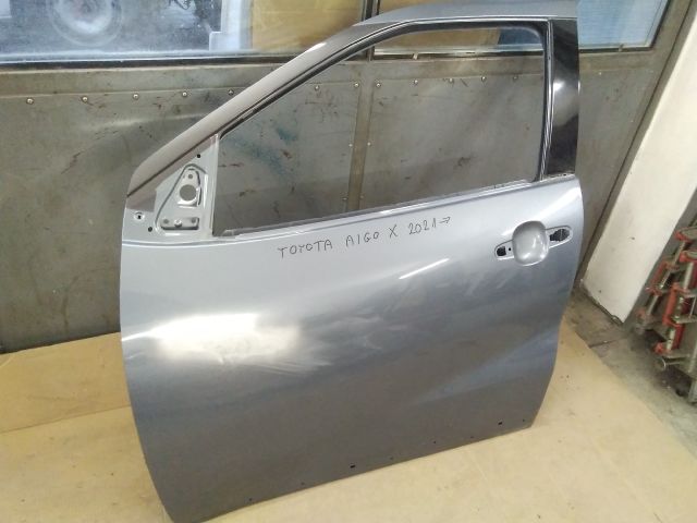 bontott TOYOTA AYGO Bal első Ajtó (Üres lemez)