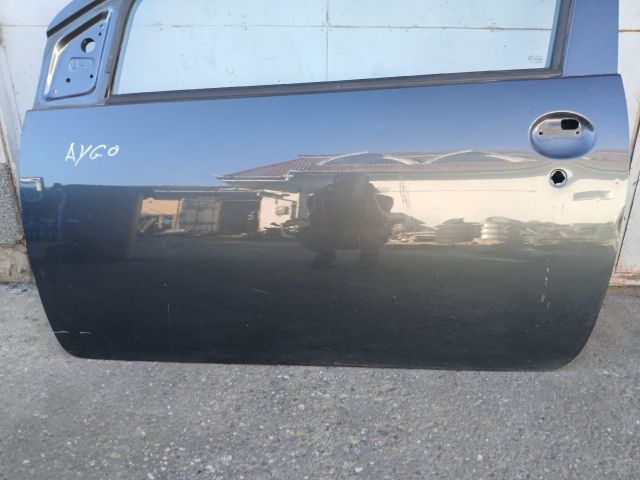 bontott TOYOTA AYGO Bal első Ajtó (Üres lemez)