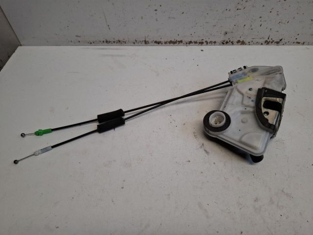 bontott TOYOTA AYGO Bal első Ajtózár