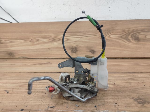 bontott TOYOTA AYGO Bal első Ajtózár