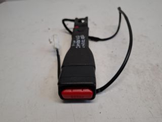 bontott TOYOTA AYGO Bal első Biztonsági Öv Csat