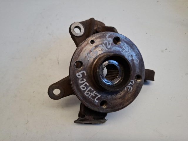 bontott TOYOTA AYGO Bal első Csonkállvány Kerékaggyal