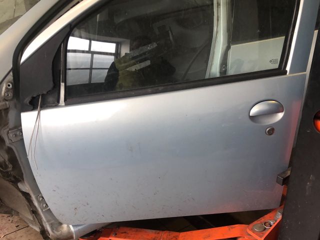 bontott TOYOTA AYGO Bal első Külső Kilincs