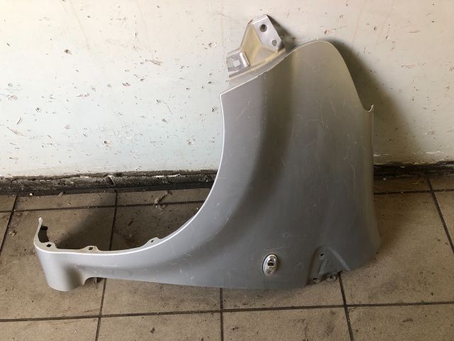 bontott TOYOTA AYGO Bal első Sárvédő