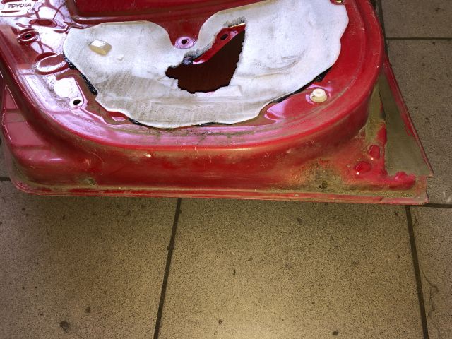 bontott TOYOTA AYGO Bal hátsó Ajtó (Üres lemez)