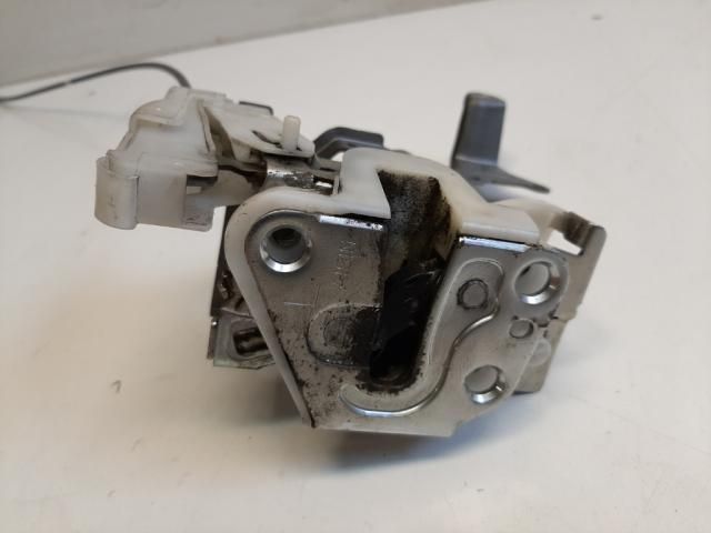 bontott TOYOTA AYGO Bal hátsó Ajtózár