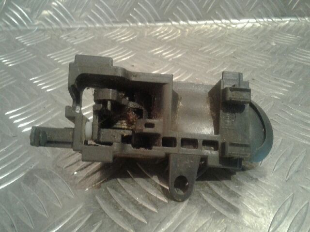 bontott TOYOTA AYGO Bal hátsó Belső Kilincs