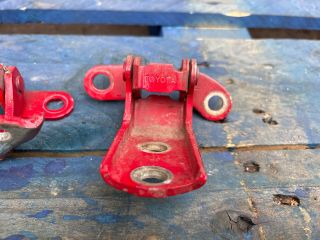 bontott TOYOTA AYGO Bal hátsó Zsanér