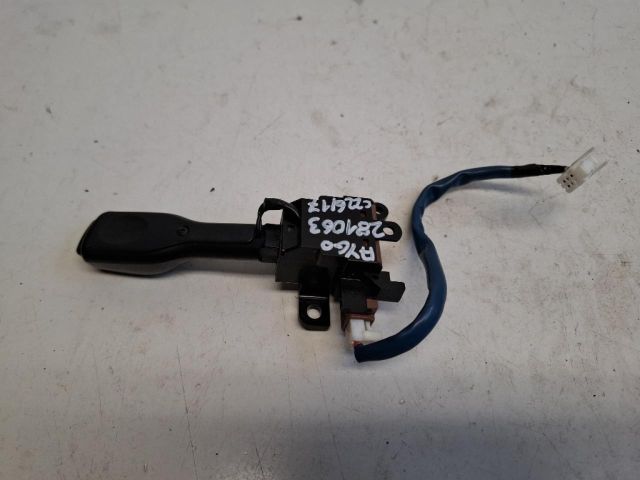 bontott TOYOTA AYGO Bal Kormánykapcsoló Irányjelző (Tempomatos)