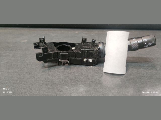 bontott TOYOTA AYGO Bal Kormánykapcsoló Irányjelző