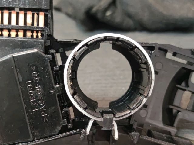 bontott TOYOTA AYGO Bal Kormánykapcsoló Irányjelző