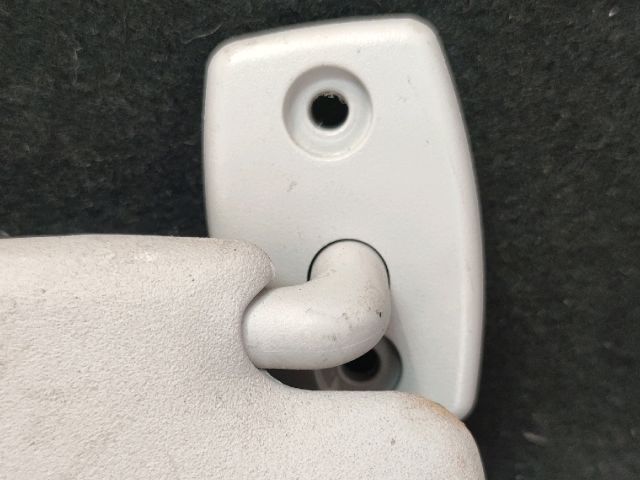 bontott TOYOTA AYGO Bal Napellenző