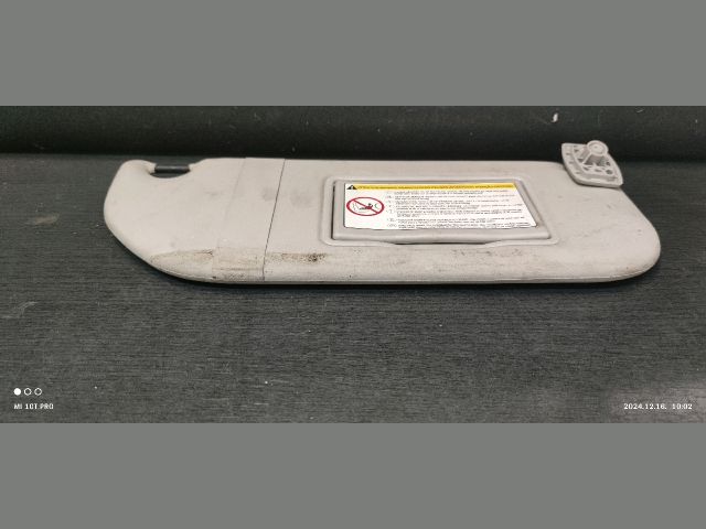 bontott TOYOTA AYGO Bal Napellenző