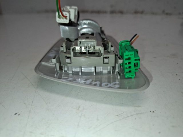 bontott TOYOTA AYGO Beltér Világítás Első