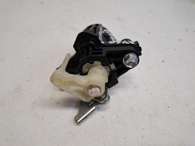 bontott TOYOTA AYGO Csomagtérajtó Kilincs