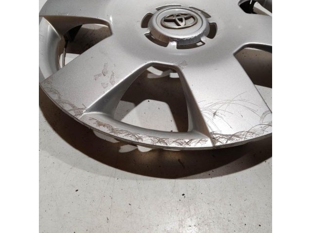 bontott TOYOTA AYGO Dísztárcsa (1 db)