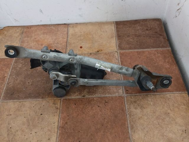 bontott TOYOTA AYGO Első Ablaktörlő Szerkezet Motorral