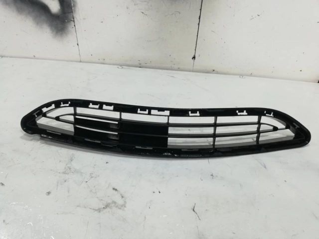 bontott TOYOTA AYGO Első Lökhárító Alsó Középső Díszrács