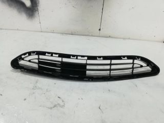 bontott TOYOTA AYGO Első Lökhárító Alsó Középső Díszrács