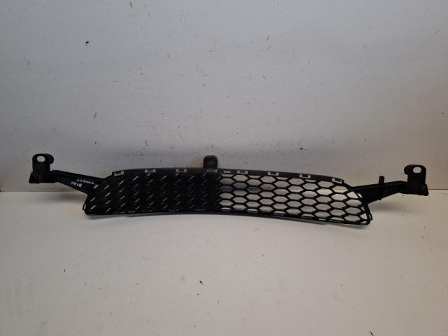 bontott TOYOTA AYGO Első Lökhárító Alsó Középső Díszrács