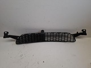 bontott TOYOTA AYGO Első Lökhárító Alsó Középső Díszrács