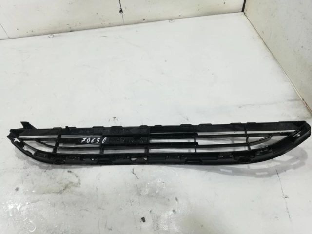 bontott TOYOTA AYGO Első Lökhárító Alsó Középső Díszrács