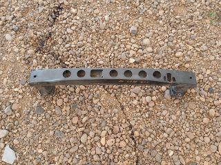 bontott TOYOTA AYGO Első Lökhárító Merevítő (Fém)