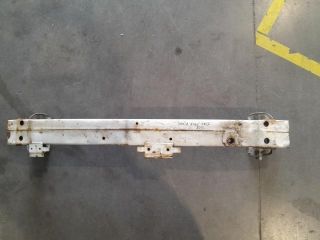 bontott TOYOTA AYGO Első Lökhárító Merevítő (Fém)