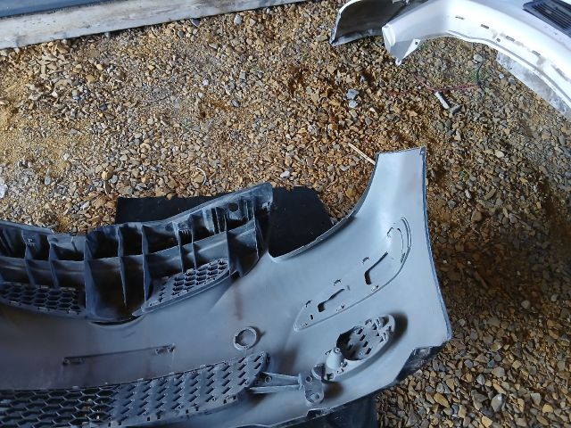 bontott TOYOTA AYGO Első Lökhárító (Részeivel)