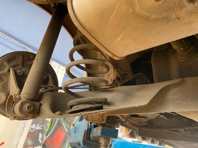 bontott TOYOTA AYGO Első Lökhárító (Részeivel)