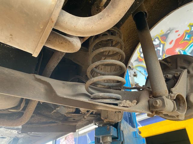 bontott TOYOTA AYGO Első Lökhárító (Részeivel)