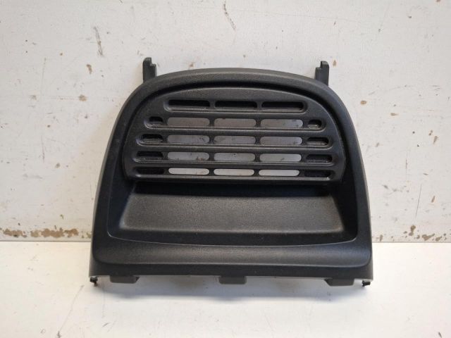 bontott TOYOTA AYGO Első Tároló Rekesz