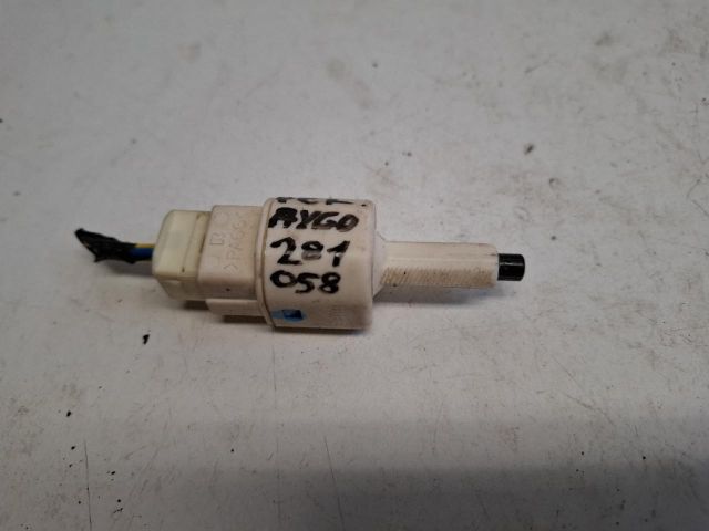 bontott TOYOTA AYGO Fék Pedál Kapcsoló