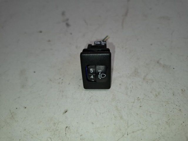 bontott TOYOTA AYGO Fényszórómagasság Állító Kapcsoló