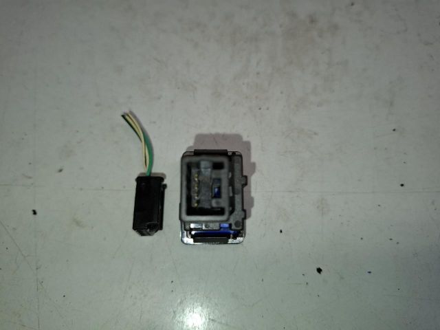 bontott TOYOTA AYGO Fényszórómagasság Állító Kapcsoló