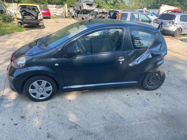 bontott TOYOTA AYGO Fényszórómagasság Állító Motor Bal