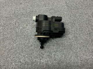 bontott TOYOTA AYGO Fényszórómagasság Állító Motor (Pozíciófüggetlen)