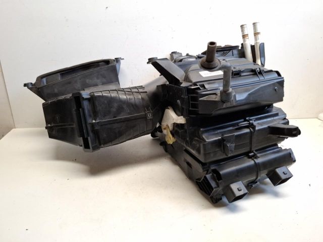 bontott TOYOTA AYGO Fűtés Box