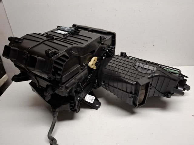 bontott TOYOTA AYGO Fűtés Box