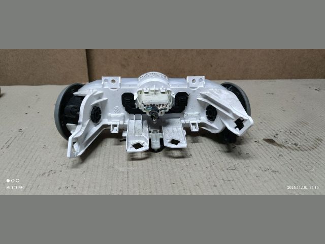 bontott TOYOTA AYGO Fűtés Vezérlő Modul