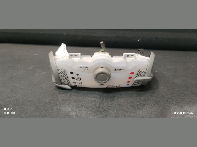 bontott TOYOTA AYGO Fűtéskapcsoló (manuális klímás)