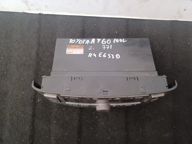 bontott TOYOTA AYGO Fűtéskapcsoló