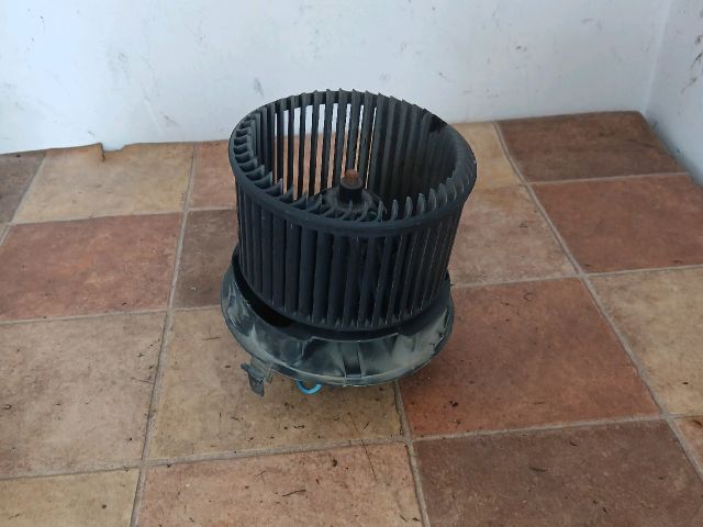 bontott TOYOTA AYGO Fűtőmotor (Nem klímás)