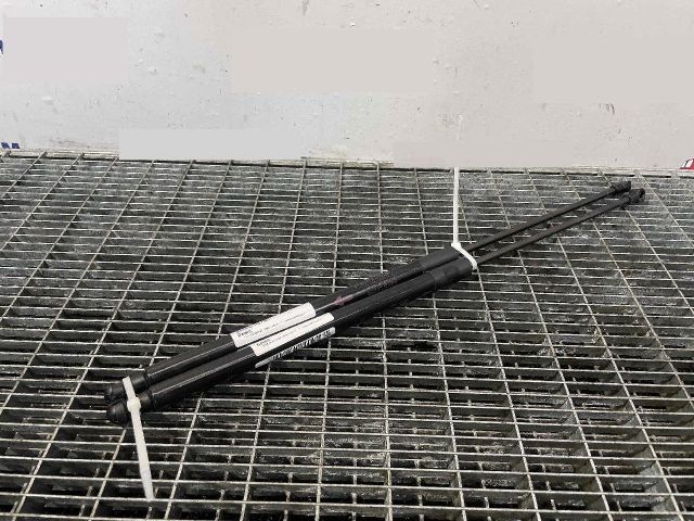 bontott TOYOTA AYGO Gázrugós Kitámasztó Teleszkóp Csomagtérajtó (Pozíciófüggetlen)