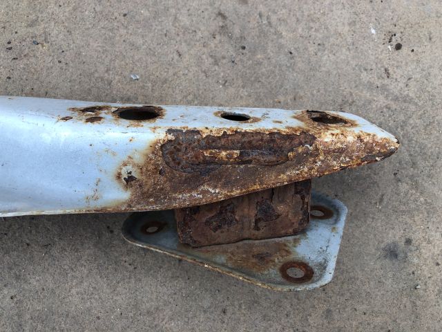 bontott TOYOTA AYGO Hátsó Lökhárító Merevítő (Fém)