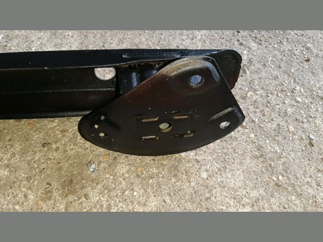 bontott TOYOTA AYGO Hátsó Lökhárító Merevítő (Fém)