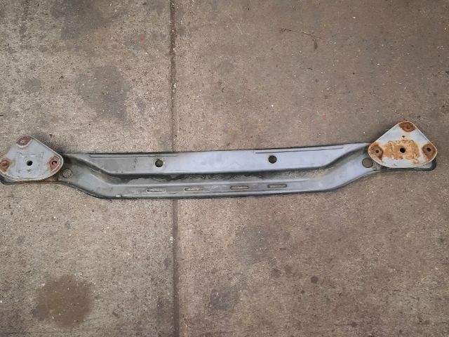 bontott TOYOTA AYGO Hátsó Lökhárító Merevítő (Fém)