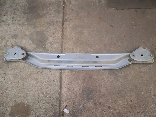 bontott TOYOTA AYGO Hátsó Lökhárító Merevítő (Fém)