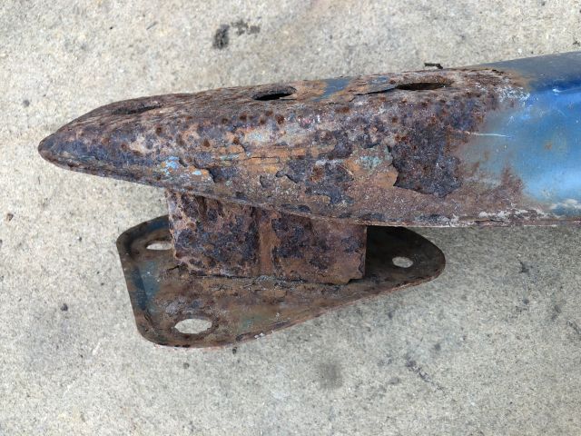 bontott TOYOTA AYGO Hátsó Lökhárító Merevítő (Fém)